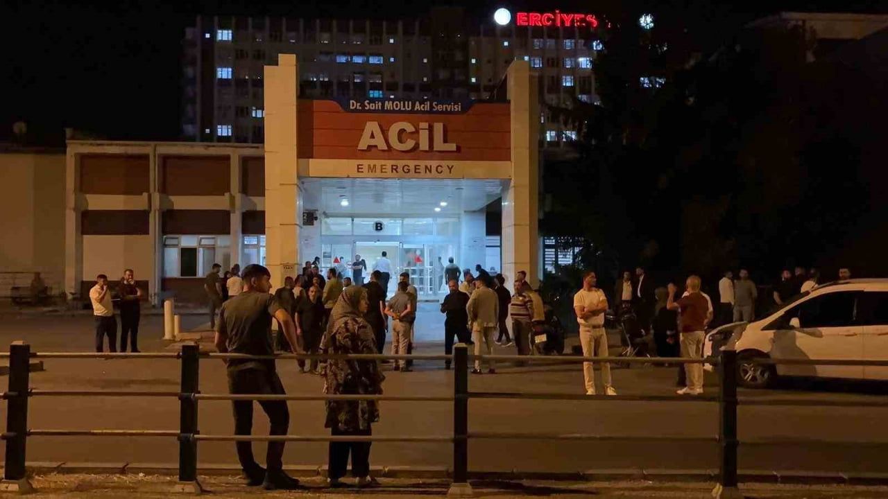 kafe çıkışında araç değiştirip kaçmaya çalıştılar: 7 gözaltı, 1 tutuklama