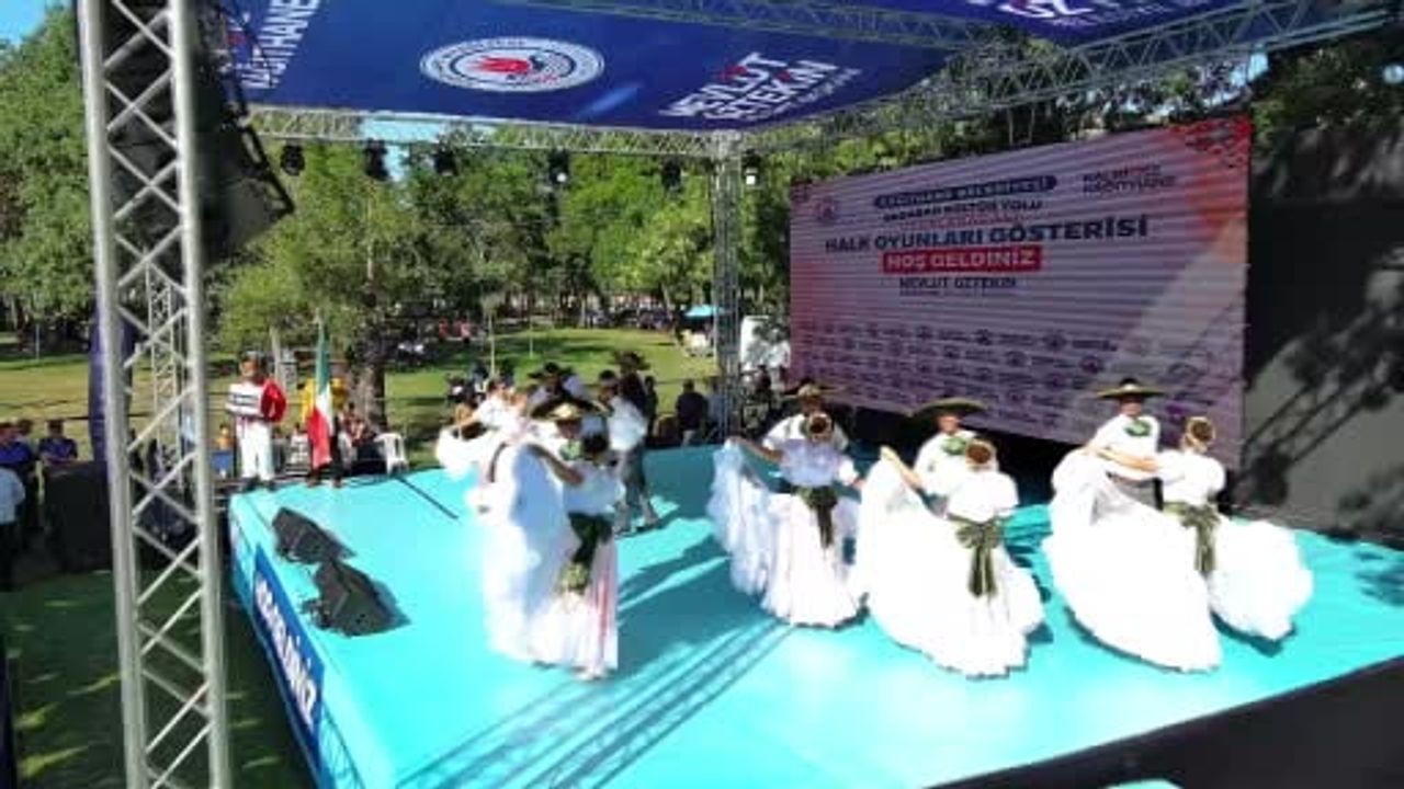 Kağıthane’de çifte şölen: sünnet şenliği ve uluslararası halk oyunları festivali