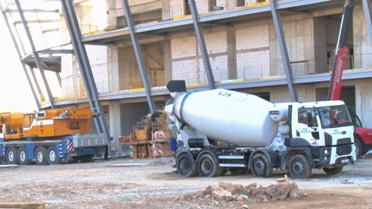 Kahramanmaraş stadyumunda fiziki gerçekleşme yüzde 50'ye ulaştı