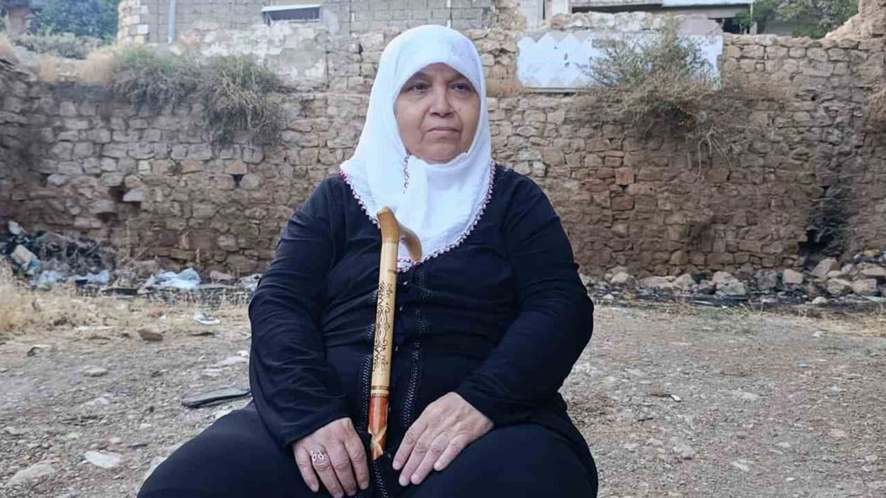 Kahramanmaraş’ta mahalle sakinleri Muharrem ayında imece ile aşure yaptı