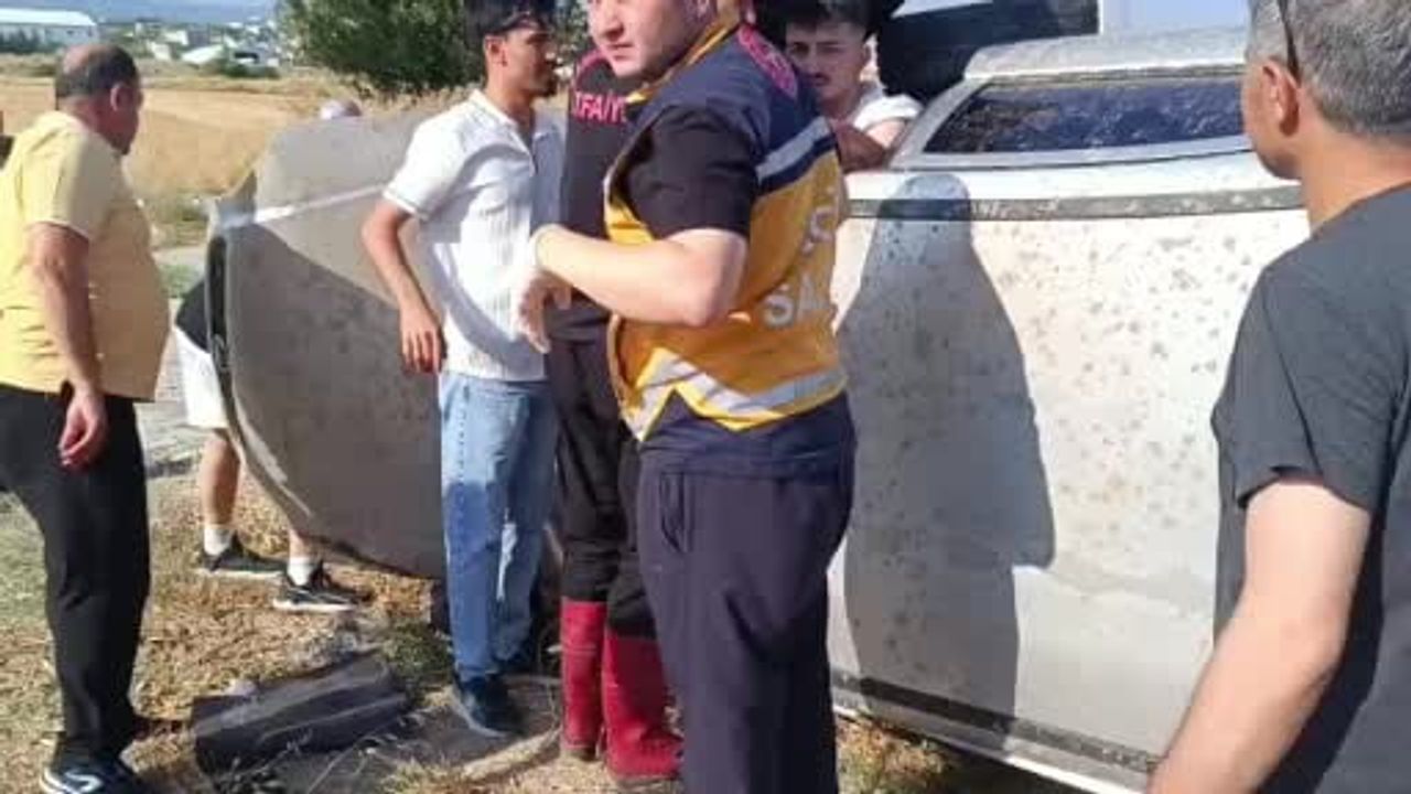 Kahramanmaraş'ta otomobil takla attı: 2 yaralı
