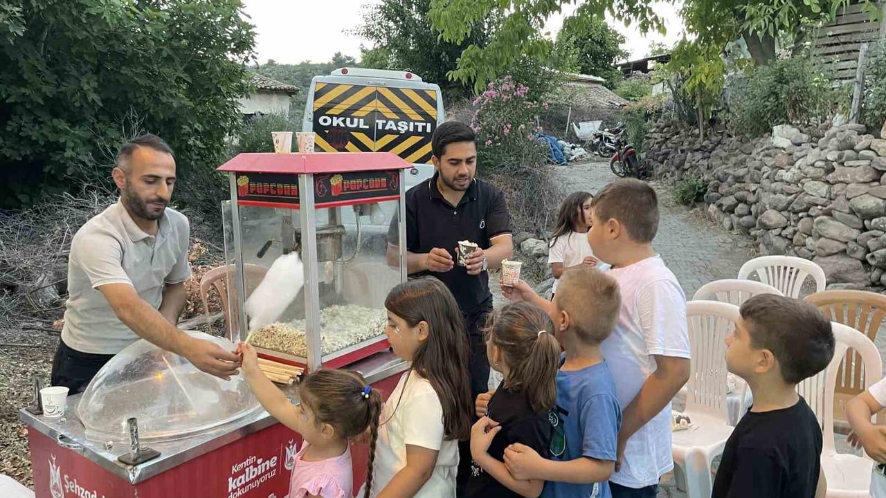 Kale Mahallesi'nde şalvar gecesi coşkusu