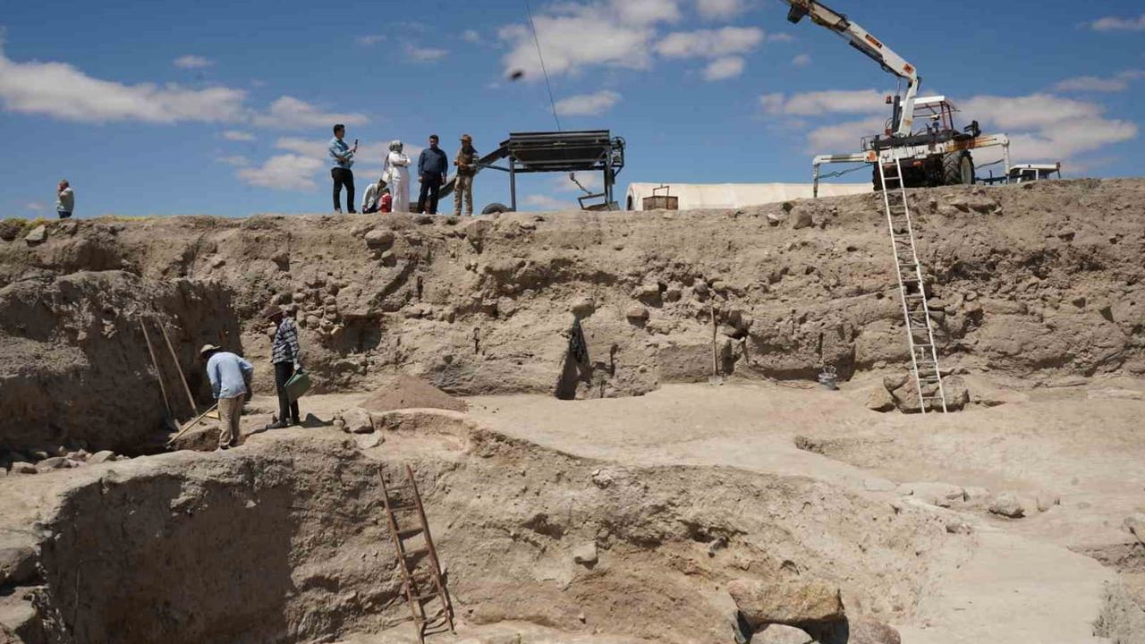Kalehöyük'te derinleşen kazılar Kaman'ın kültürel mirasını öne çıkarıyor