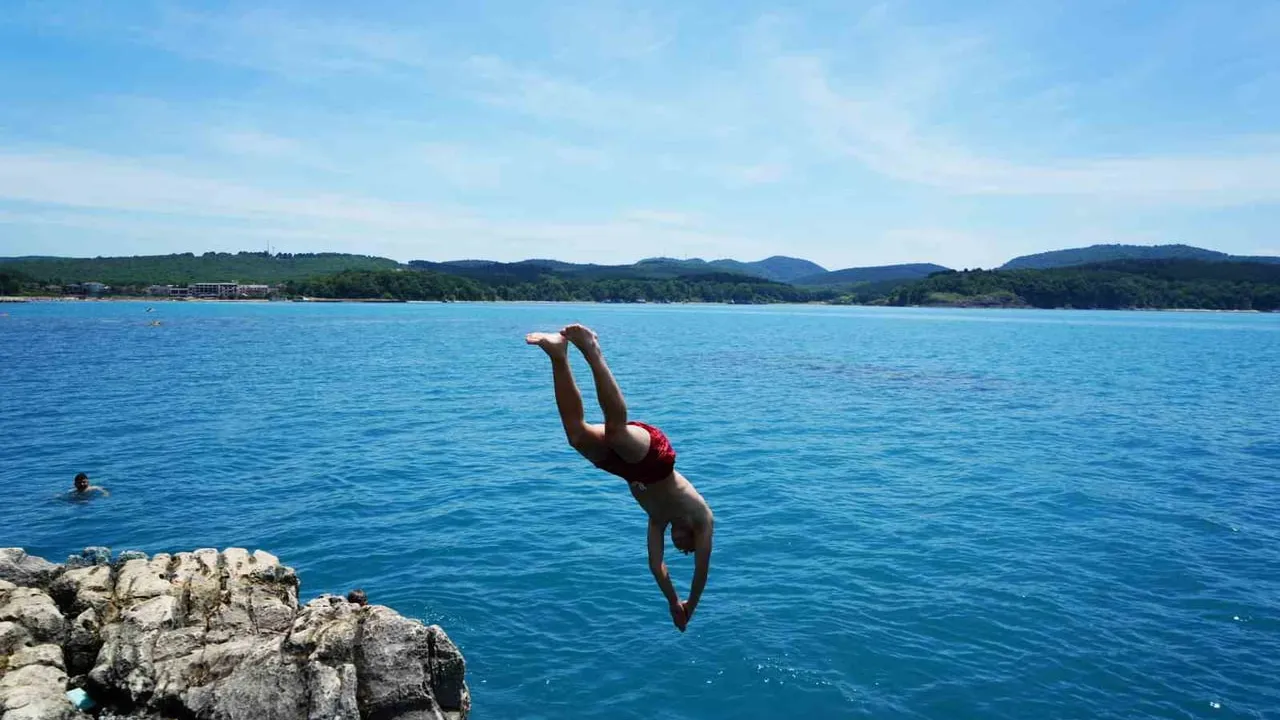 Kandıra'da plajlarda denize girme, atlama, alkol ve izinsiz kamp yasağı getirildi