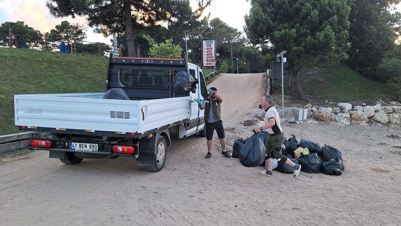 Kandıra sahillerinde 387 ton evsel atık toplandı
