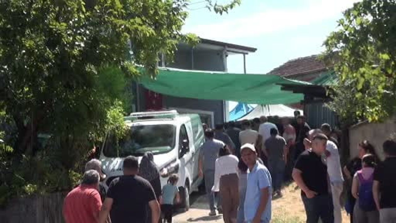 Kansere yenik düşen uzman çavuş Sinan Karaçoban askeri törenle son yolculuğuna uğurlandı