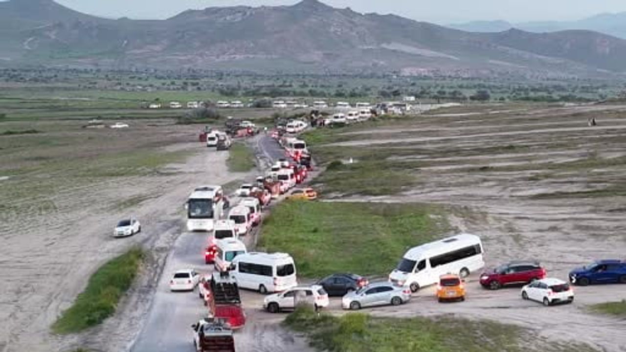 Kapadokya'da balon seferleri güvenlik gerekçesiyle ertelendi