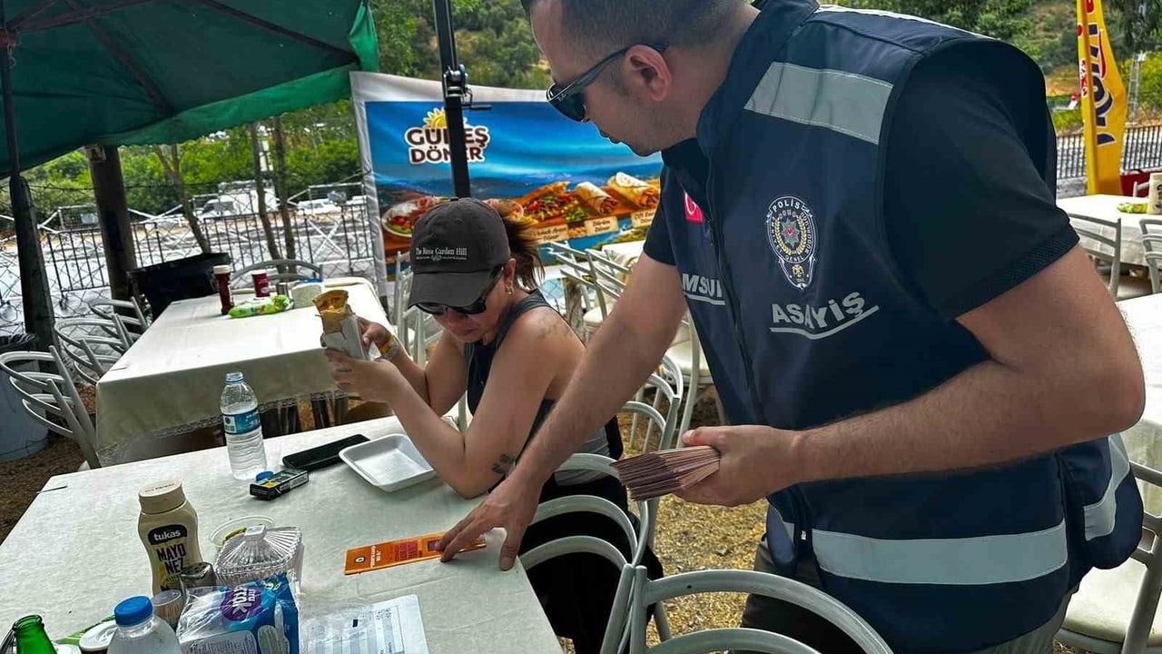 Kapıkaya festivali'nde polisten farkındalık çalışması