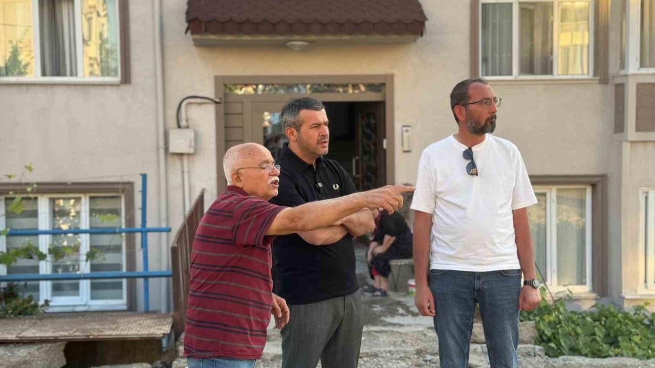 Karabük belediyesi caddeleri yenilemeye devam ediyor