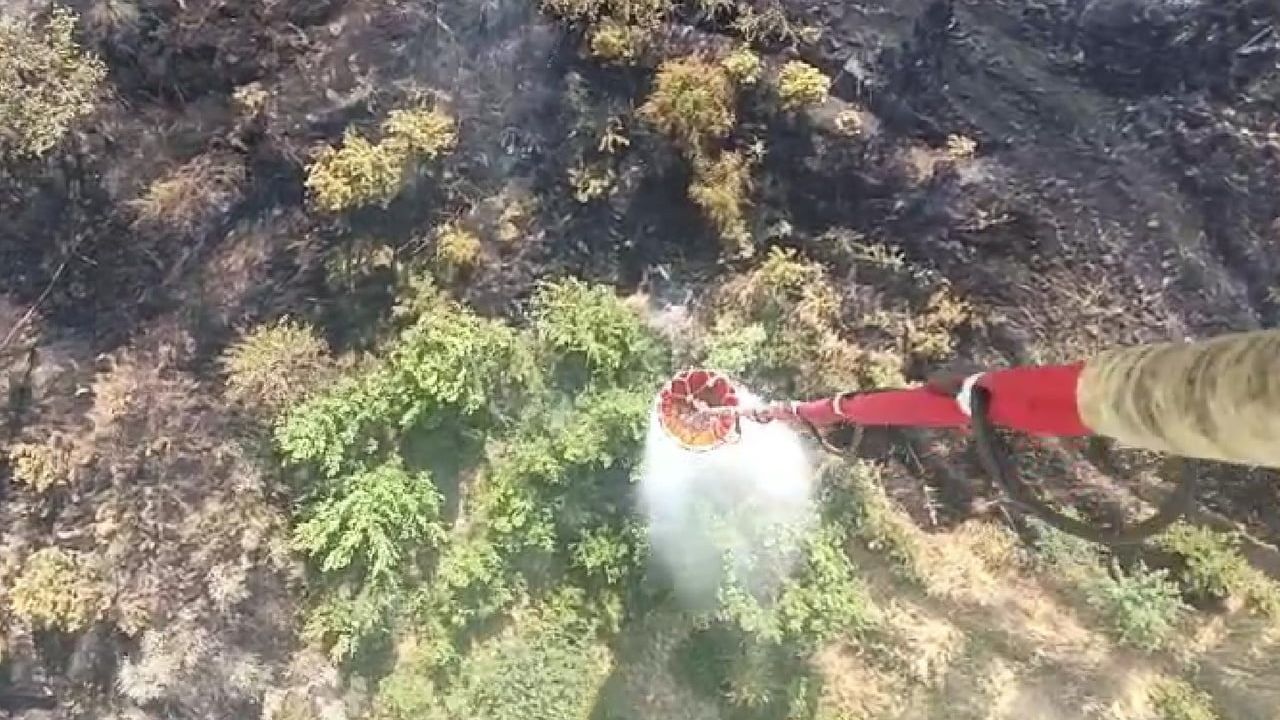 Karabük'te anız yangını ekiplerin müdahalesiyle söndürüldü