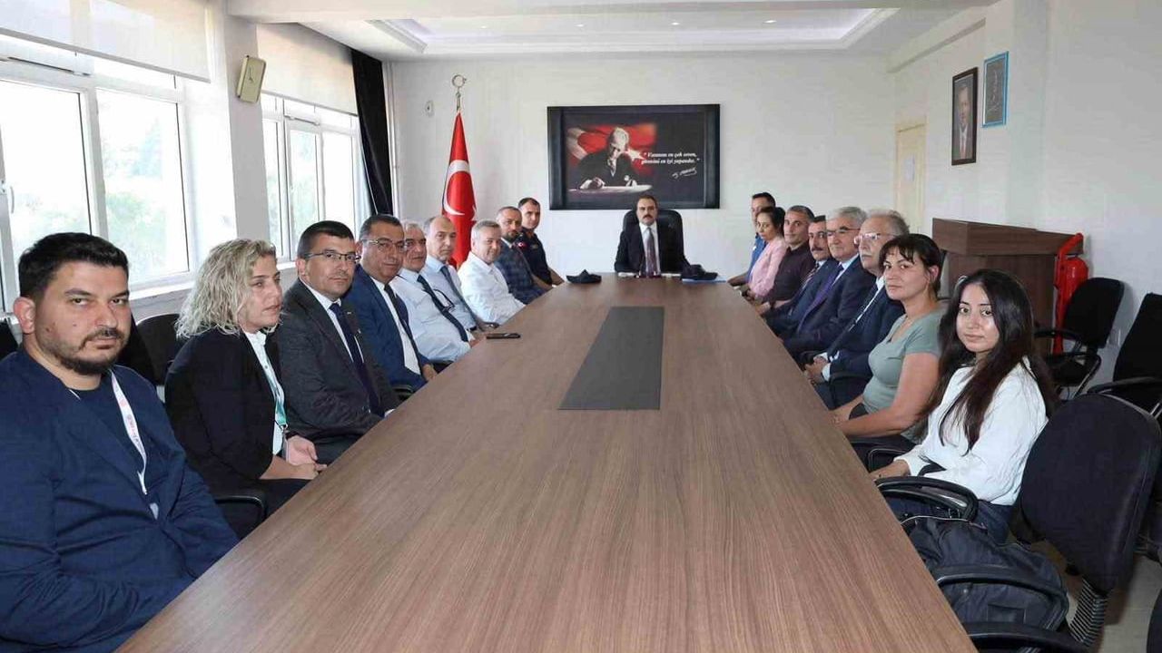 Karacasu kaymakamı İsmail Battal göreve başladı