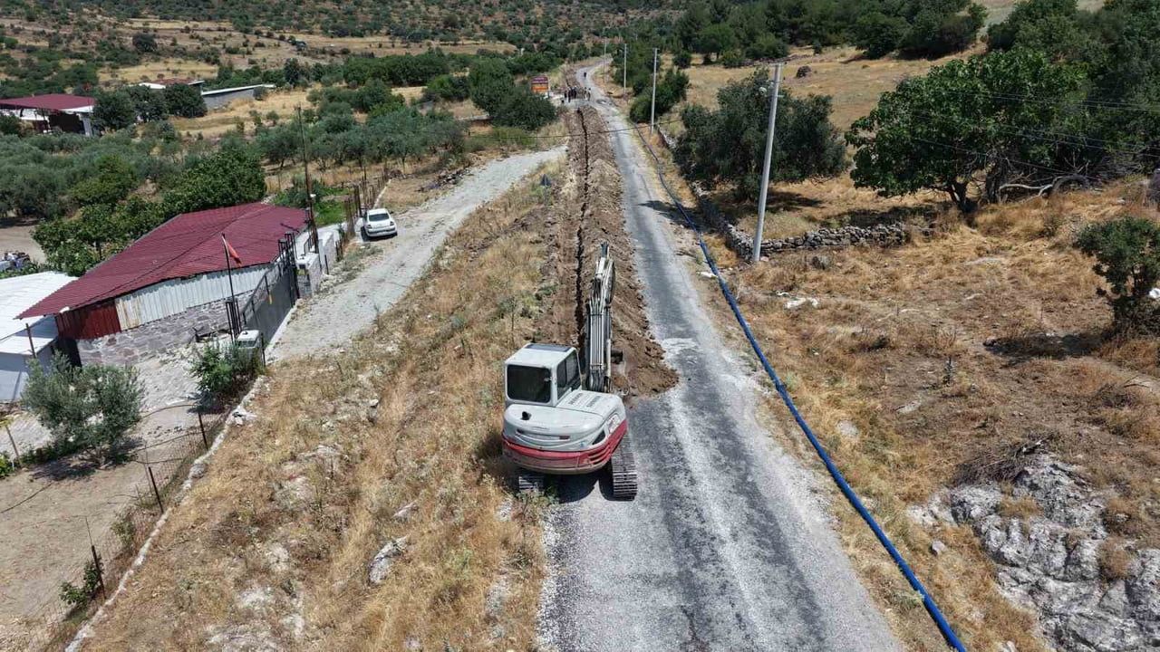 Karakılıçlı'nın 1,9 kilometrelik isale hattı yenileniyor