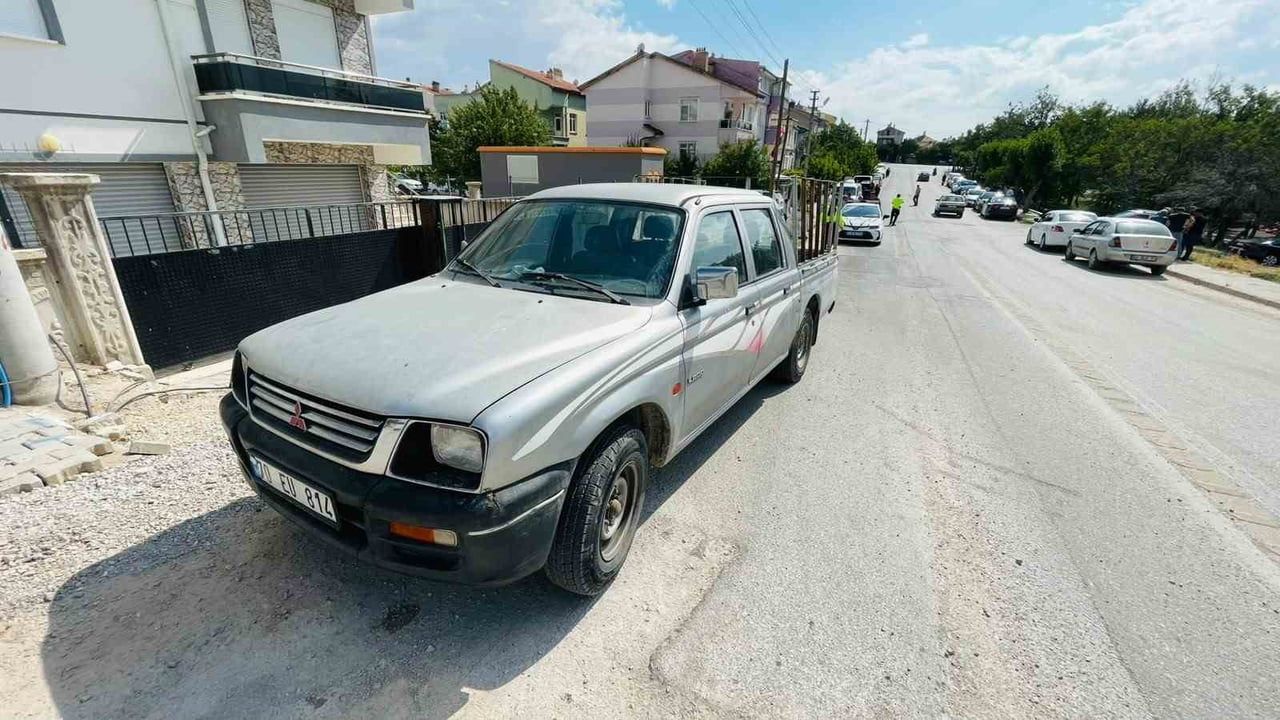 Karaman’da 1390. sokakta bisikletli çocuk pikapla çarpıştı