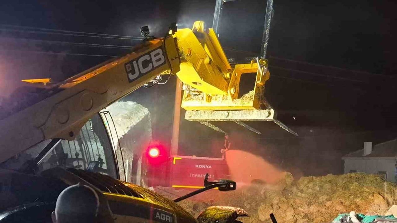 Karapınar'da Apak Yaylası'nda saman balyası yangını: yaklaşık 10 ton zarar gördü