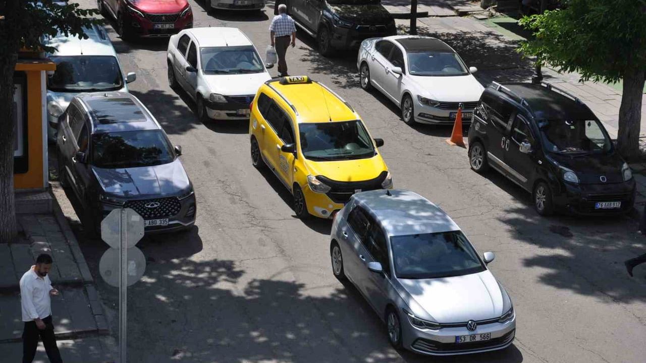 Kars, bölgenin araç lideri oldu: trafiğe kayıtlı araç sayısı 56 bin 199'a yükseldi