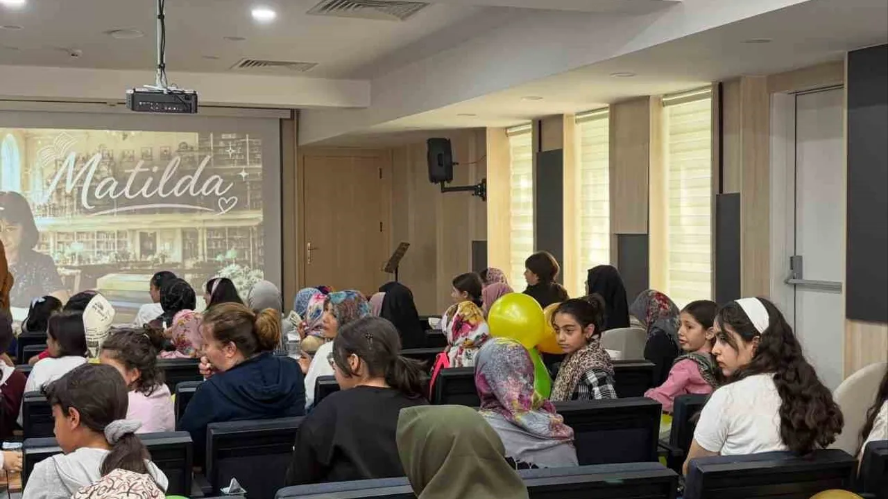 Kars'ta çocuklara sinema ve sağlıklı yaşam bilinci