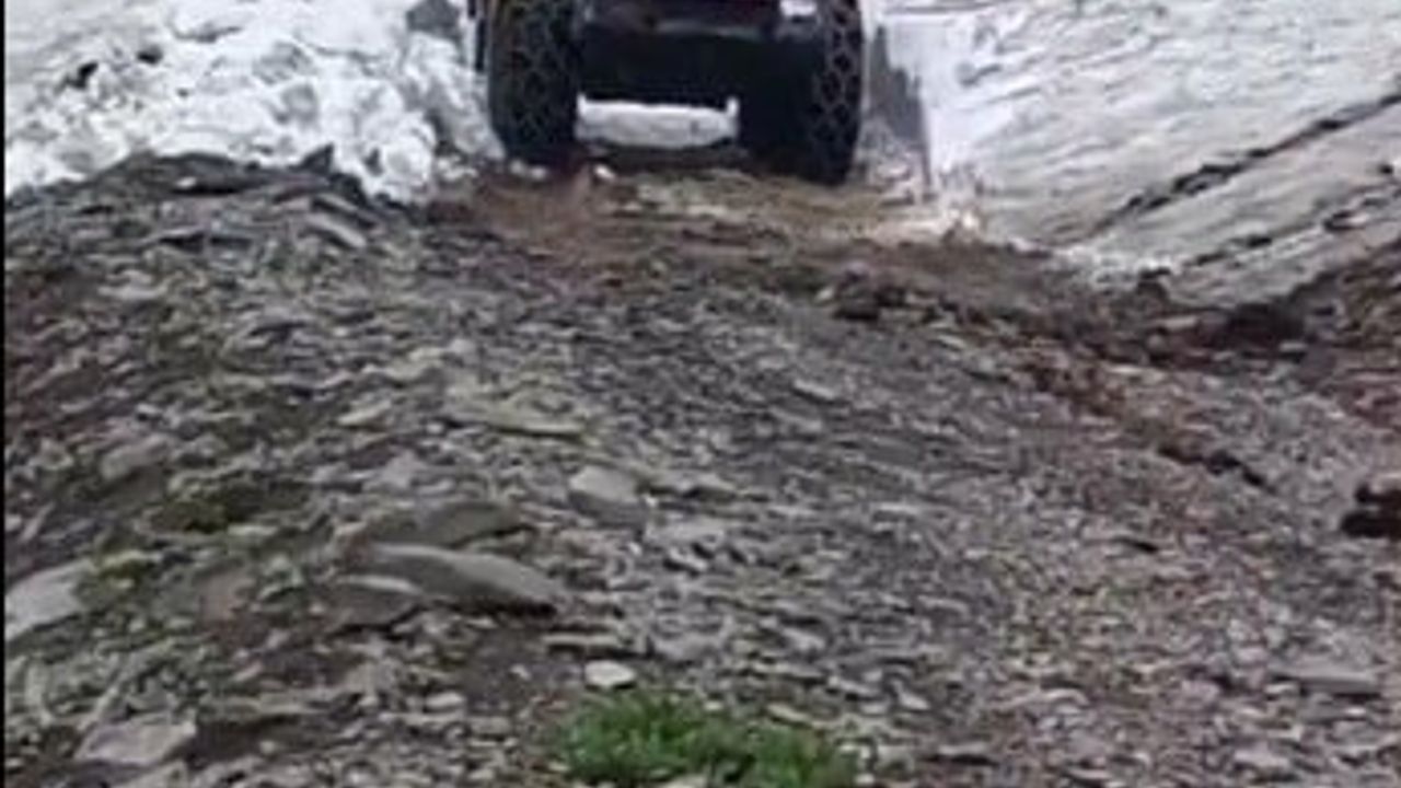 Kars’ta temmuz ortasında 3 metre kar