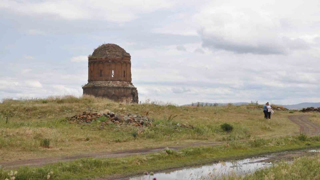 Kars'taki Ani Ören Yeri ziyaretçilerini ağırlıyor