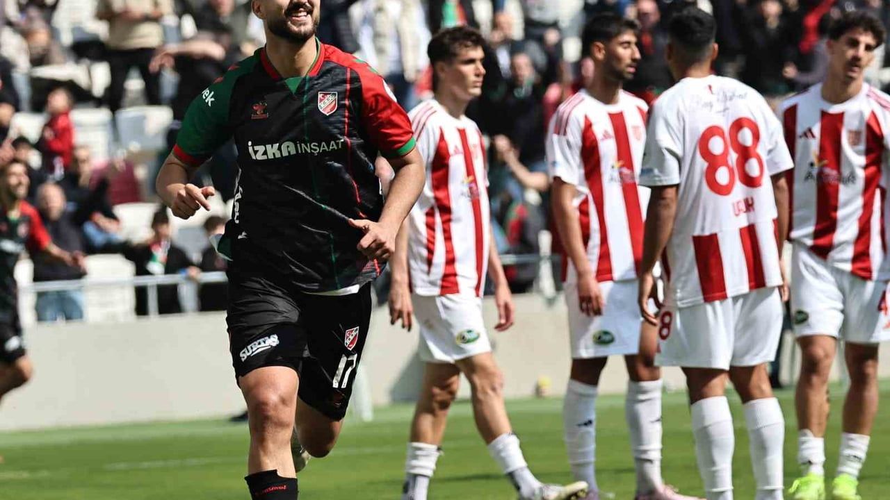 Karşıyaka, Ömer Faruk'la sözleşme uzatmayı görüşüyor
