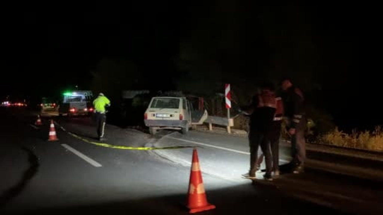 Kastamonu'da otomobil traktörle çarpıştı: 1 ölü, 1 yaralı