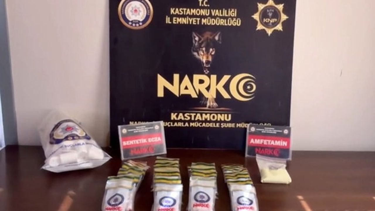 Kastamonu'da uyuşturucu operasyonunda 1.699 sentetik hap ve 387,28 gram amfetamin ele geçirildi