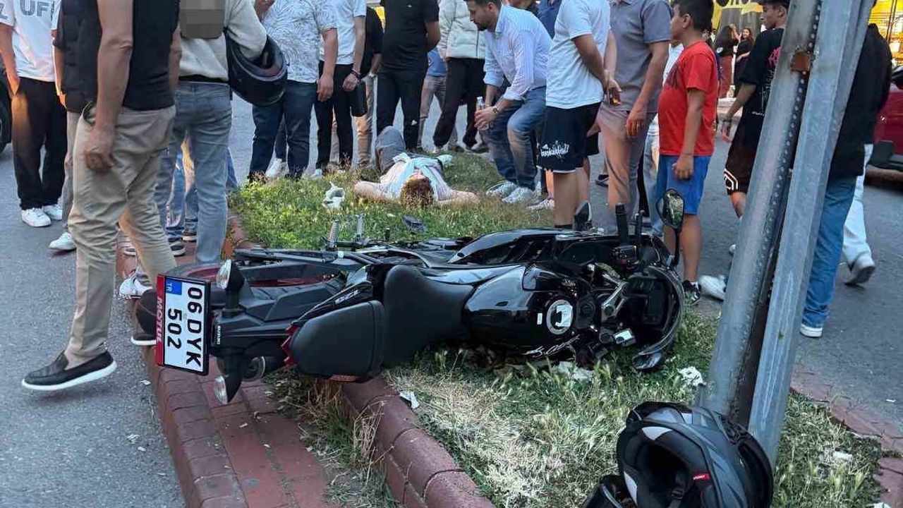 Kavşakta çarpışma: motosiklet sürücüsü yaralandı