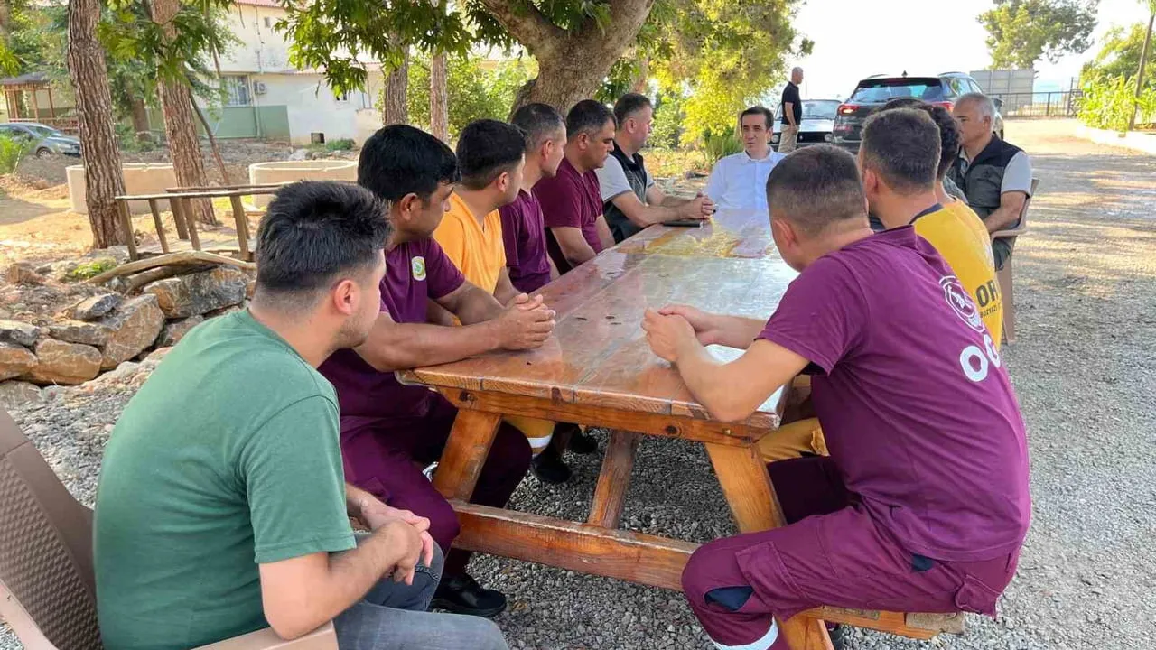 Kaymakam Topsakaloğlu, Aksaz ilk müdahale ekibinde incelemelerde bulundu