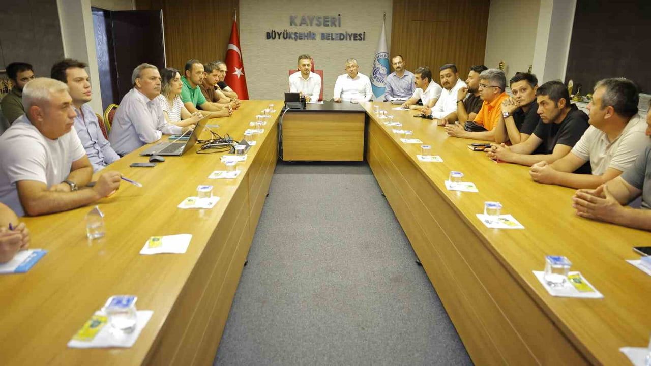 Kayseri Büyükşehir dijital hizmet altyapısını ilçelere taşıyor