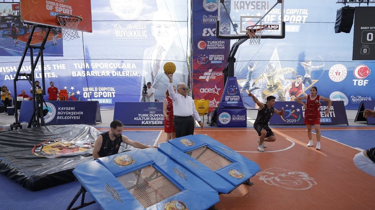 Kayseri'de 4 kıtadan 32 takım FIBA 3x3 Lite Quest 2026'da kozlarını paylaştı