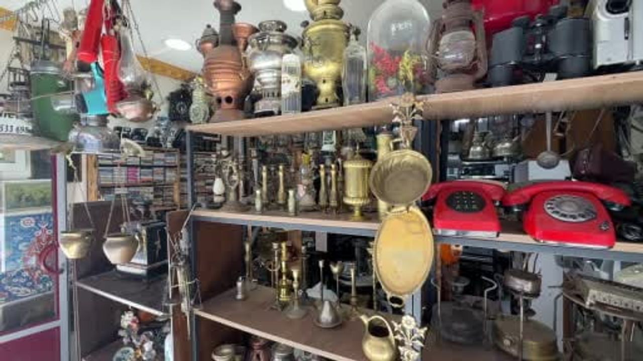 Kayseri'de hobi koleksiyonu nostalji dükkanına dönüştü