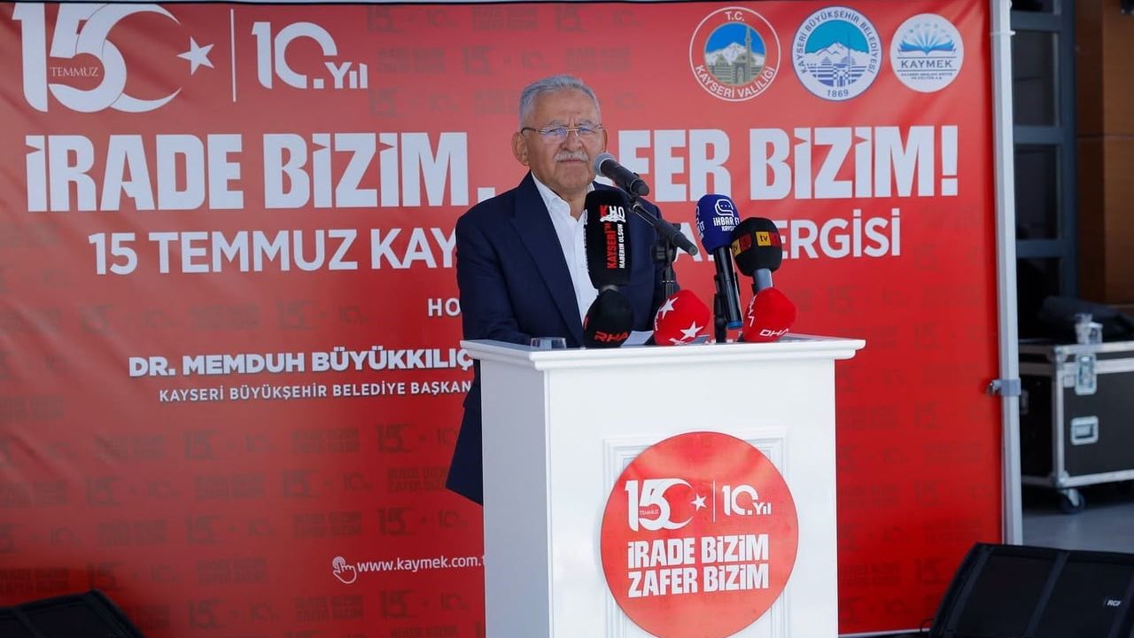 Kayseri'de 'İrade Bizim, Zafer Bizim' sergisi açıldı; Büyükkılıç: 'bu millet esareti kabul etmez'
