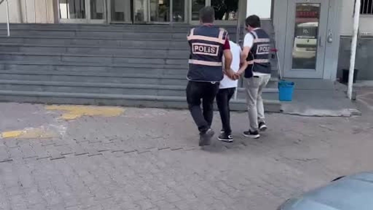 Kayseri'de karşılıksız çek düzenlemekten 52 yıl 6 ay 16 gün hapis cezası bulunan kişi yakalandı
