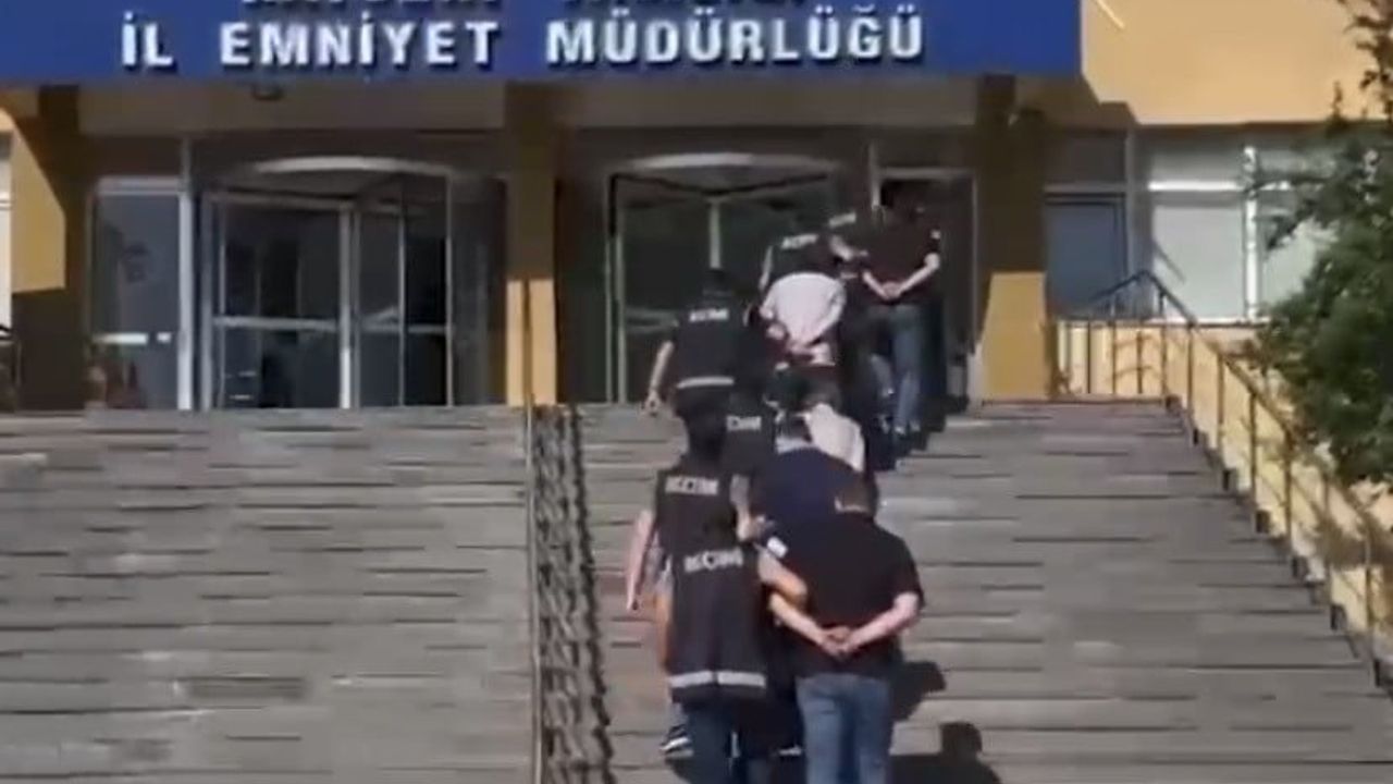 Kayseri'de sigara kaçakçılığı operasyonu: 4 gözaltı