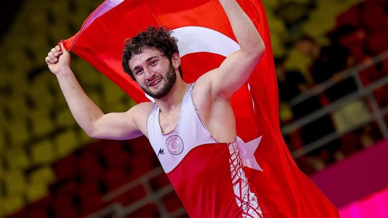 Kayserili Salih Yusuf Yazıcı U20 Avrupa şampiyonu oldu