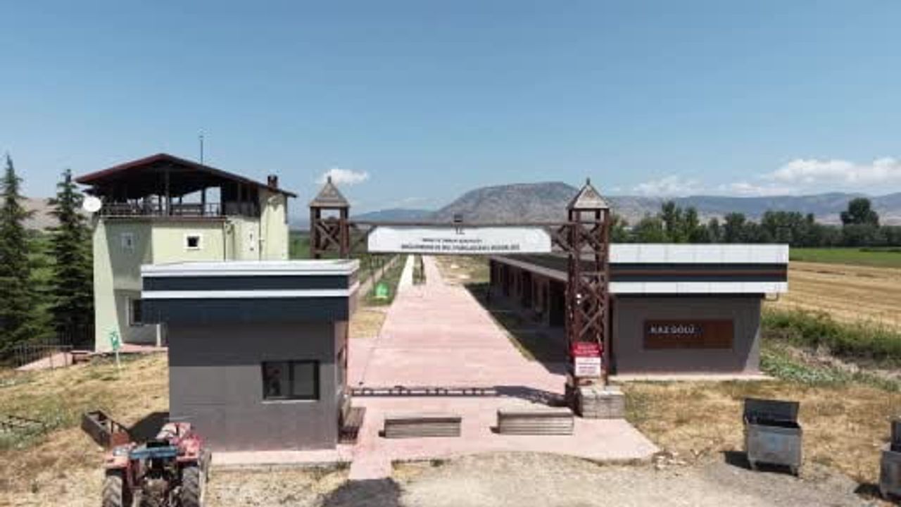 Kaz gölü beş yıldır ziyarete kapalı, doğa turizmi tamamlanmayı bekliyor