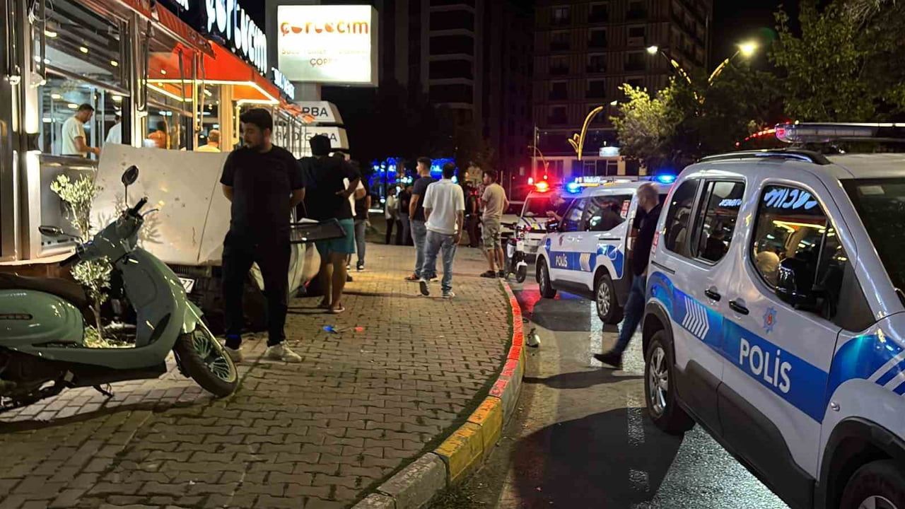 Kaza sonrası arbede: alkollü sürücü otoparkta yakalandı, 12 gözaltı