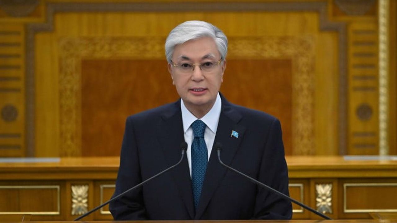 Kazakistan'da yeni anayasa yürürlüğe girdi