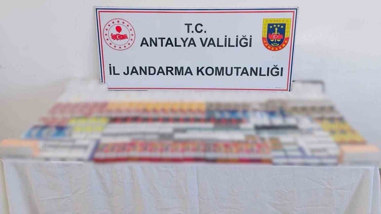 Kemer'de tütün ve elektronik ürün kaçakçılığı operasyonu