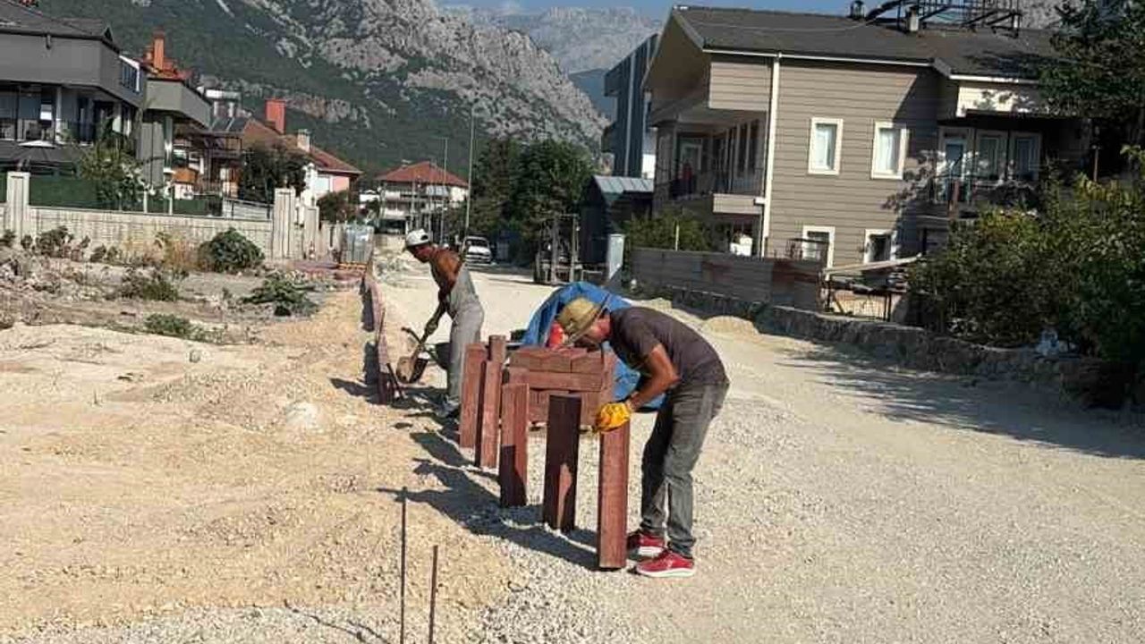 Kente dokunan çalışmalar: Kemer'de mahallere yayılan altyapı seferberliği