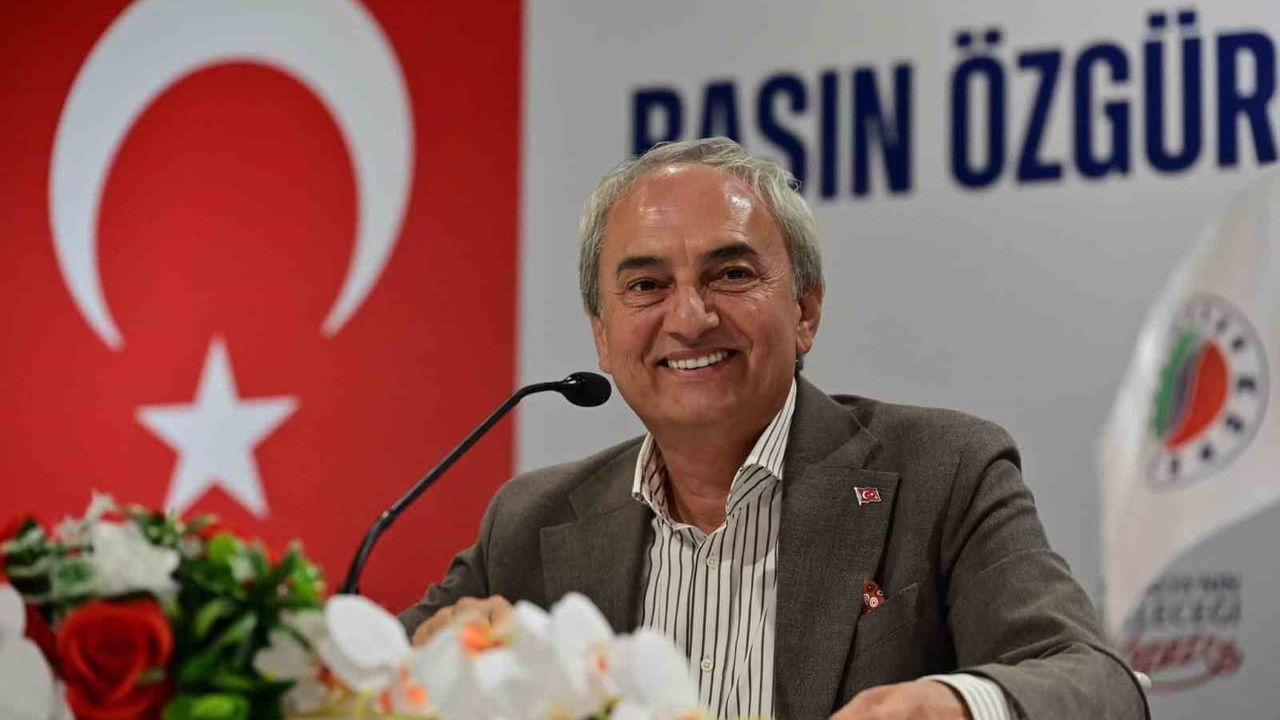 Kepez belediye başkanı Kocagöz: rozetimi çıkarıp hizmete odaklandım