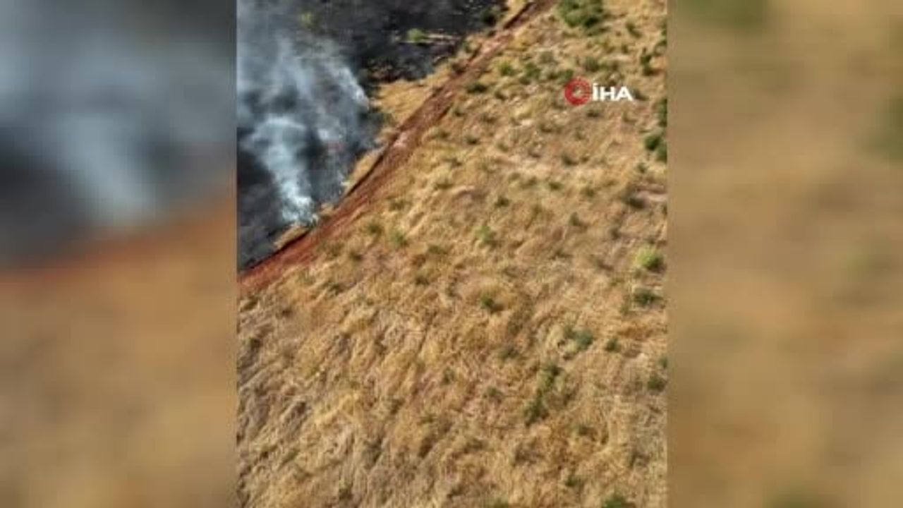 Kepez'de orman sınırına dayanan yangına kara ve hava ekipleriyle müdahale