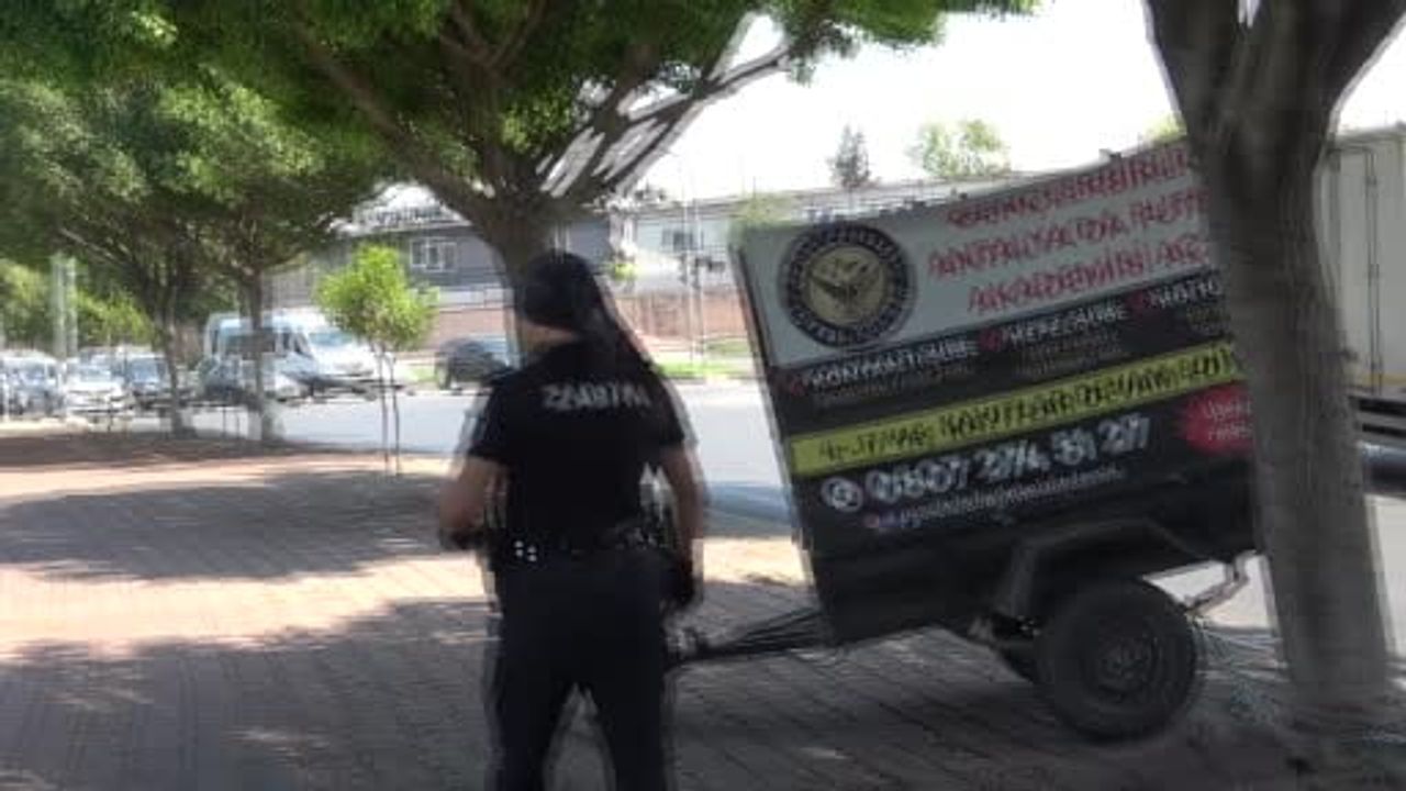 Kepez'te kaldırımlarda denetim: ağaca zincirlenen römork kaynakla alındı