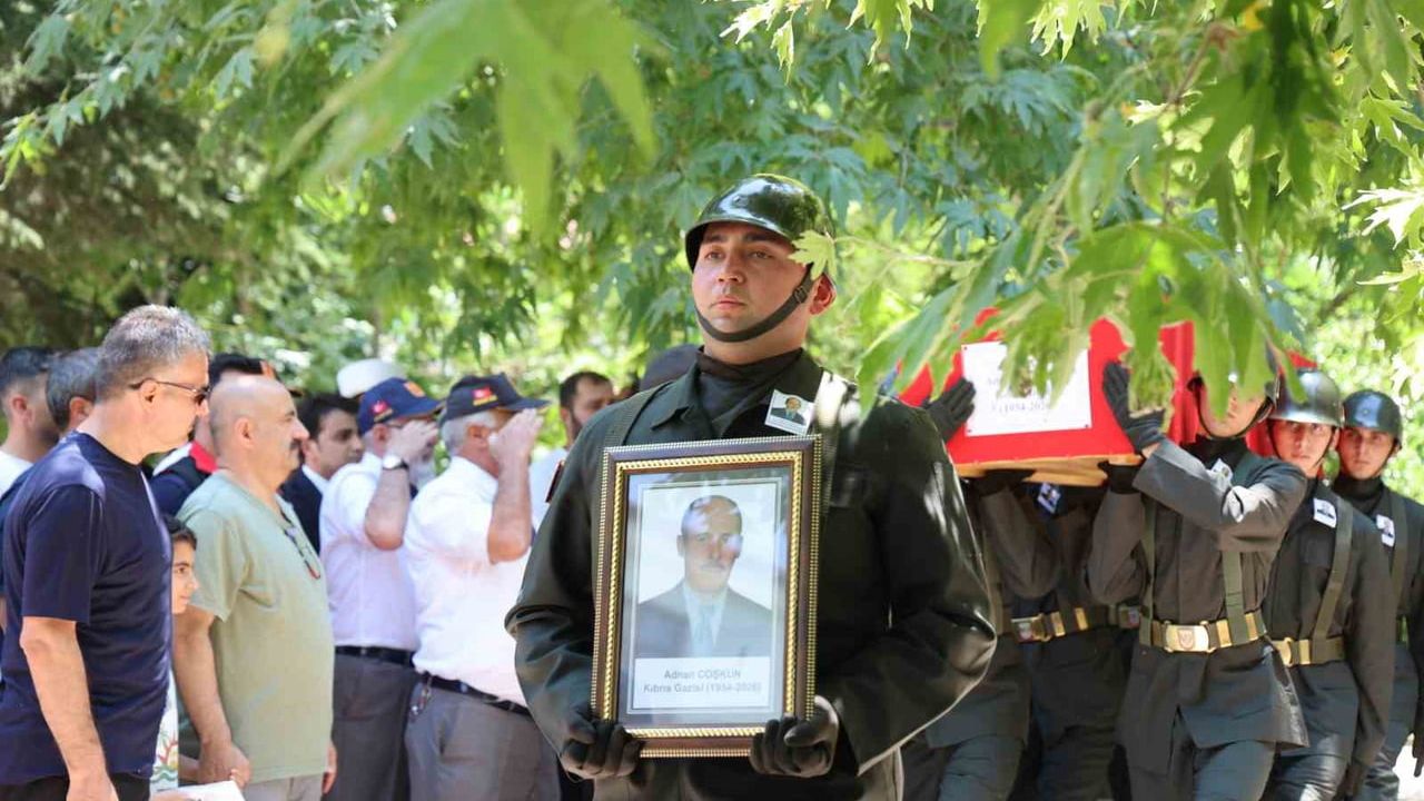 Kıbrıs gazisi Adnan Coşkun son yolculuğuna uğurlandı