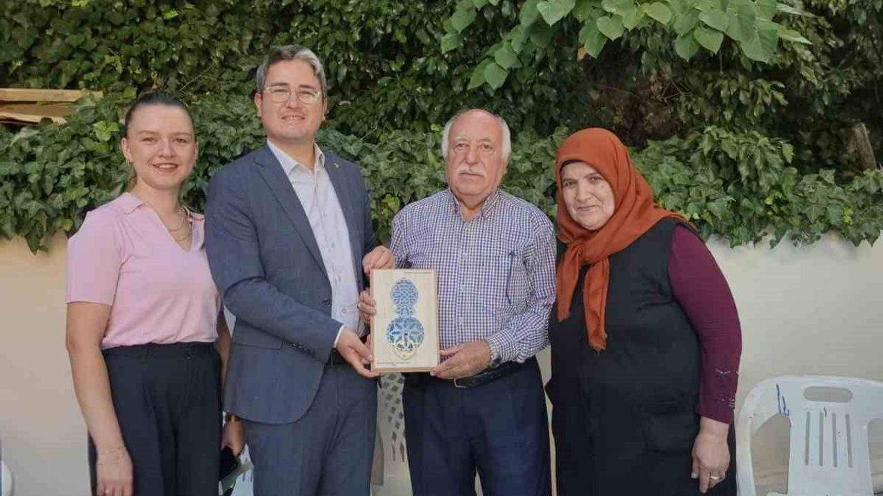 Kıbrıs gazisine minnet ziyareti