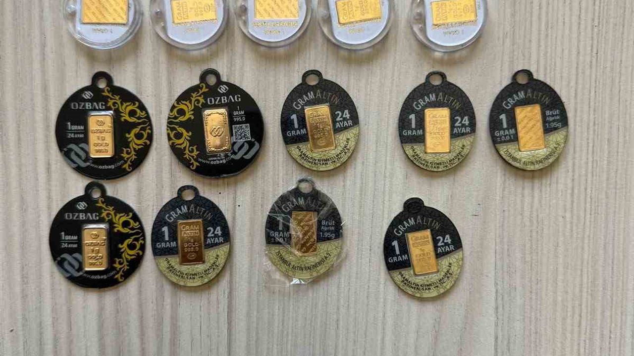 Kiralık araçla gelen iki şüpheli Gerede'de 28 sahte altınla tutuklandı