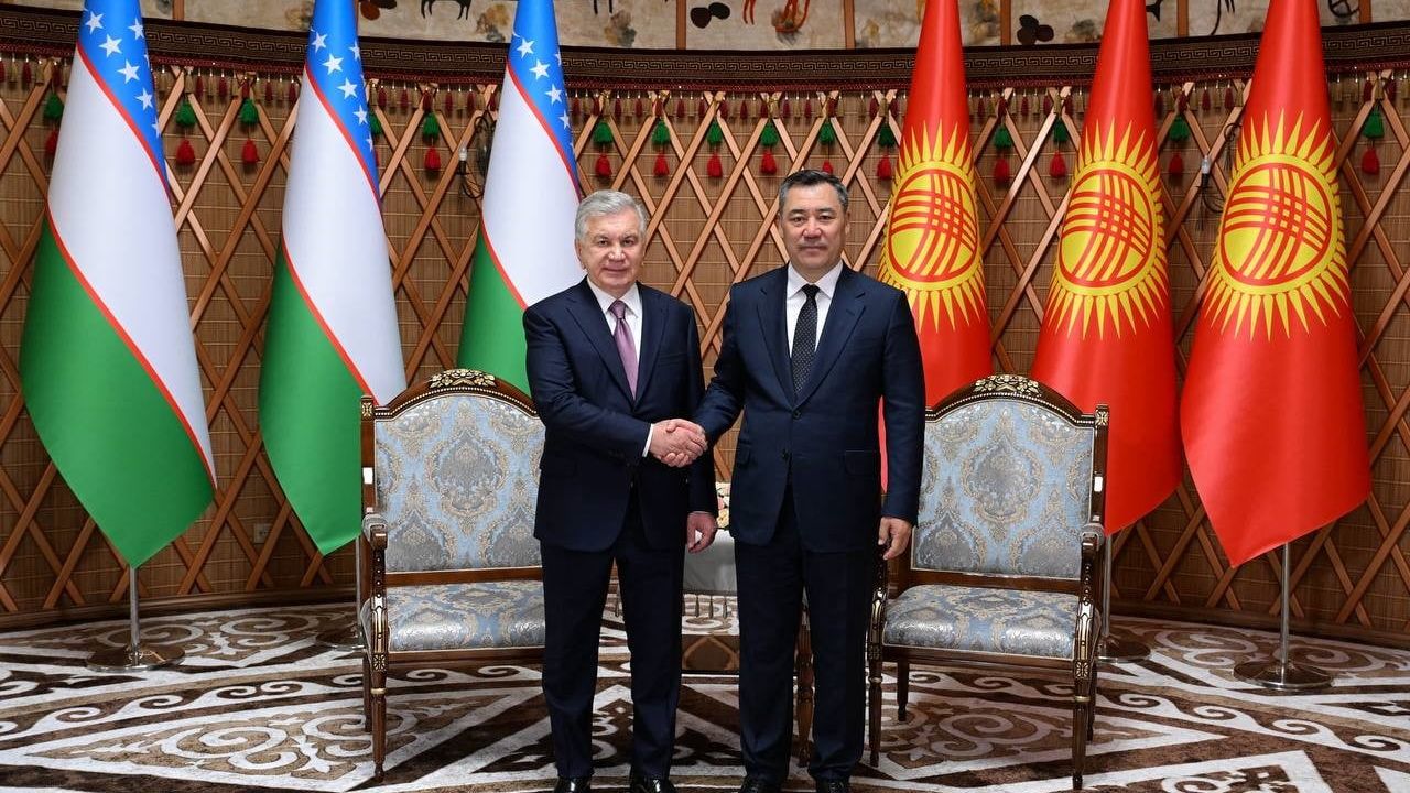 Kırgızistan’da Mirziyoyev’e Manas nişanı ve iki ülke için müttefiklik adımı