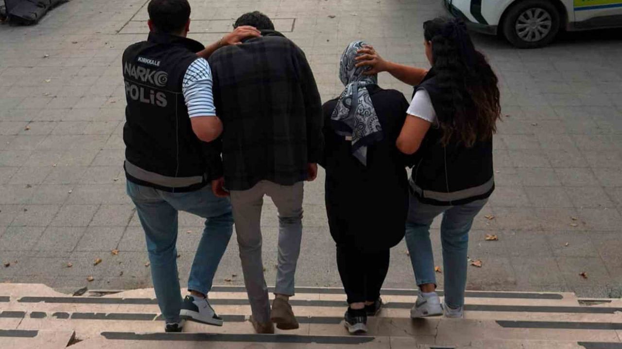 Kırıkkale'de polisin operasyonunda binlerce sentetik hap ele geçirildi, iki kişi tutuklandı