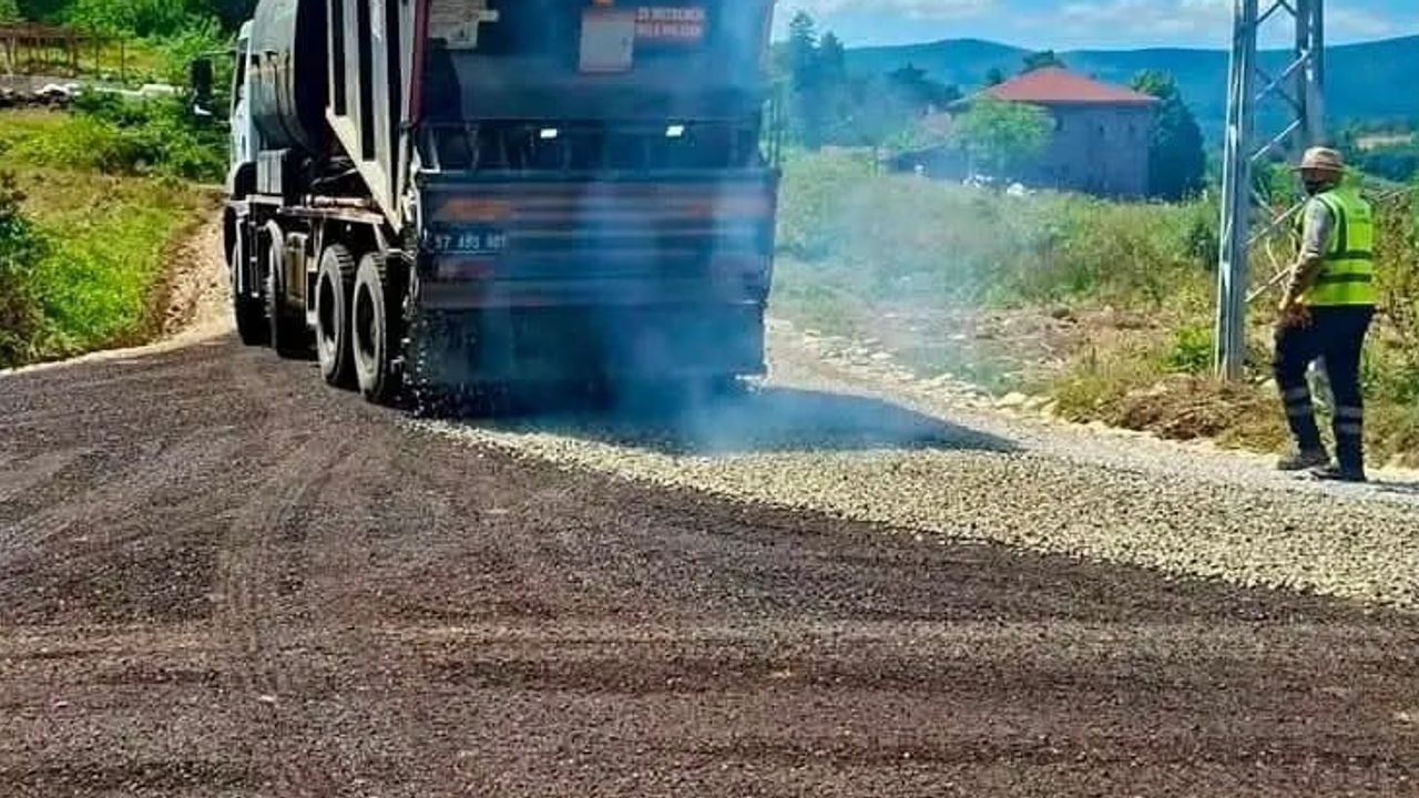 Kırsal yollar yenileniyor: Kozcuğaz ve Tangal'da ulaşım standardı yükseldi