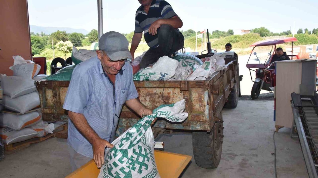 Kırsalda işleri kolaylaştıran yatırım: Atakum tarım tesisi üreticilerin hizmetinde