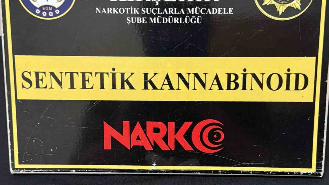Kırşehir'de araçta yakalanan iki şüpheli uyuşturucudan tutuklandı